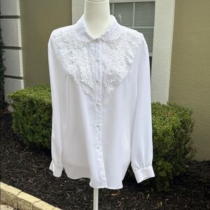 Vintage Kathy Che White Lace Collar Blouse
